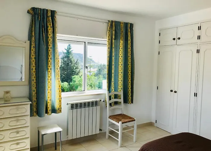 Casas Do Ramalhete * Senhora da Luz