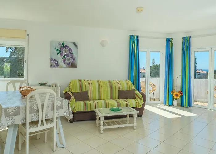 Casas Do Ramalhete * Senhora da Luz