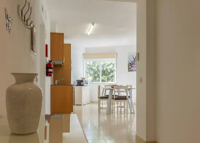 Casas Do Ramalhete * Senhora da Luz