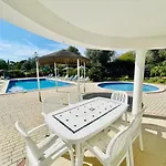 Casas Do Ramalhete * Praia Da Luz